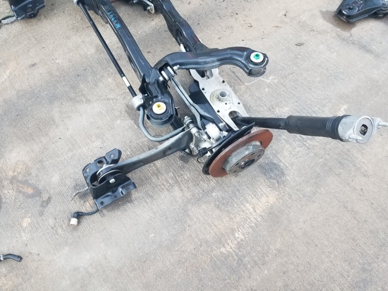 Recambio de puente trasero para mercedes clase a (w177) 200 d referencia OEM IAM A2473503604 A2473502802 