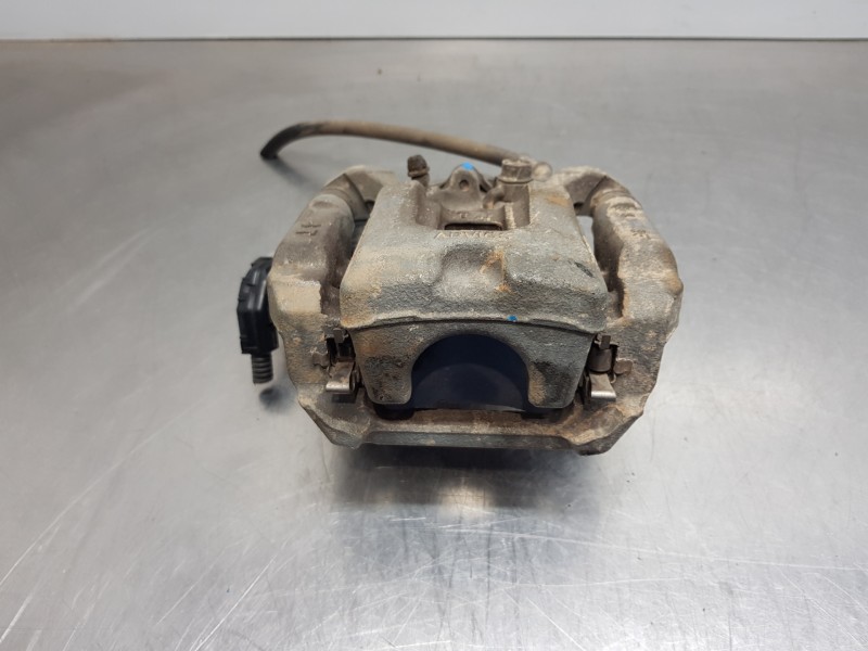 Recambio de pinza freno trasera izquierda para toyota rav 4 hybrid referencia OEM IAM 4631033010  