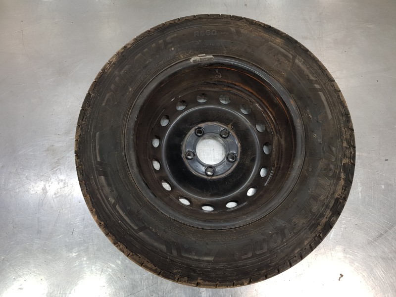 Recambio de llanta para renault master iii furgón referencia OEM IAM 403003582R  