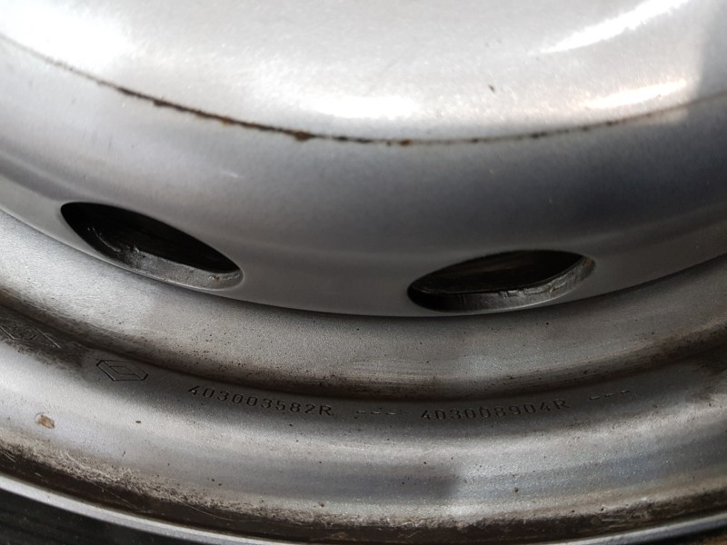 Recambio de llanta para renault master iii furgón referencia OEM IAM 403003582R  