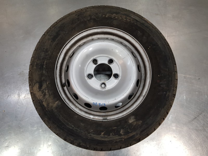Recambio de llanta para renault master iii furgón referencia OEM IAM 403003582R  