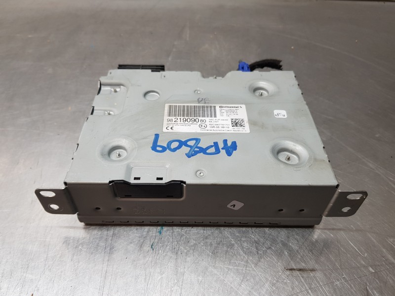 Recambio de sistema audio / radio cd para peugeot 3008 active referencia OEM IAM 9821909080  