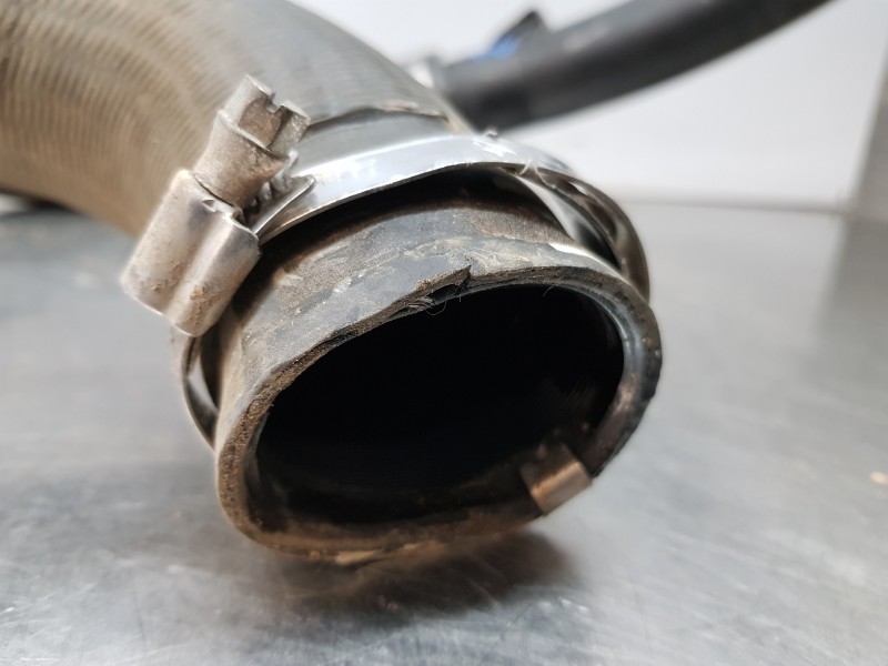 Recambio de tubo presion turbocompresor para peugeot 3008 active referencia OEM IAM 9817416680  