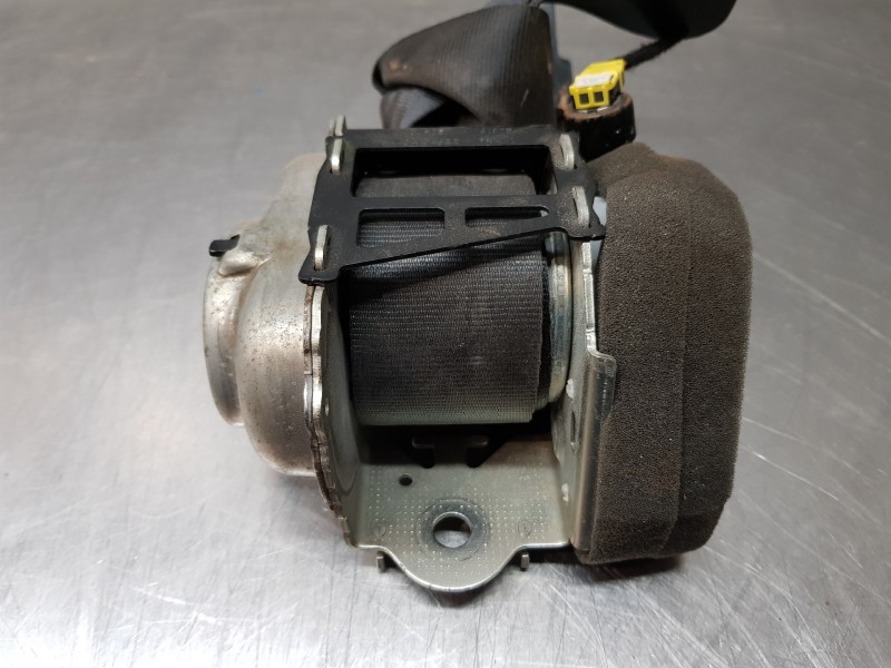 Recambio de cinturon seguridad trasero derecho para peugeot 3008 active referencia OEM IAM 98094817XX  