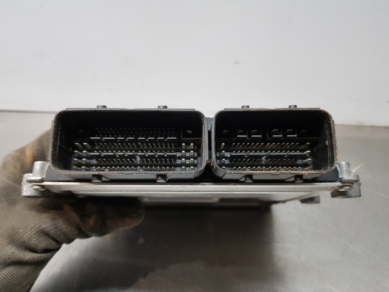 Recambio de centralita motor uce para peugeot 3008 active referencia OEM IAM 9829728480  