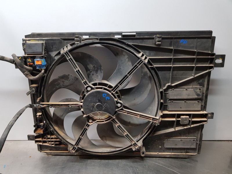 Recambio de electroventilador para peugeot 3008 active referencia OEM IAM 9806313880  