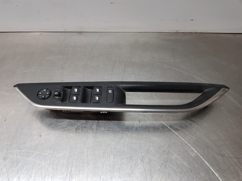 Recambio de mando elevalunas delantero izquierdo para peugeot 3008 active referencia OEM IAM 98248411ZD  