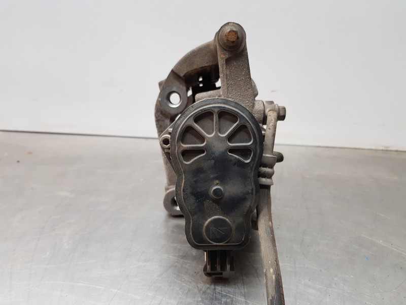 Recambio de pinza freno trasera izquierda para peugeot 3008 active referencia OEM IAM 9819060880  