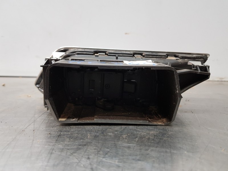 Recambio de rejilla aireadora para peugeot 3008 active referencia OEM IAM 98101430DX  