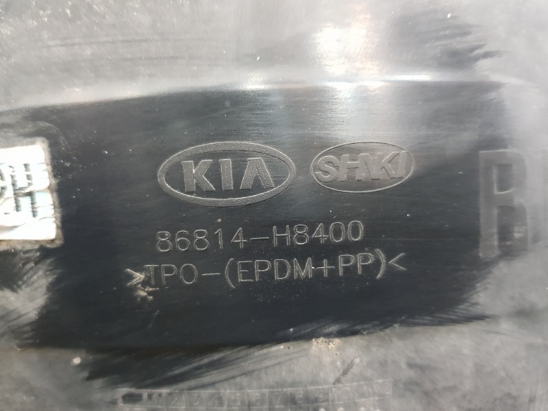 Recambio de paso rueda para kia stonic (ybcuv) concept referencia OEM IAM 86814H8400  