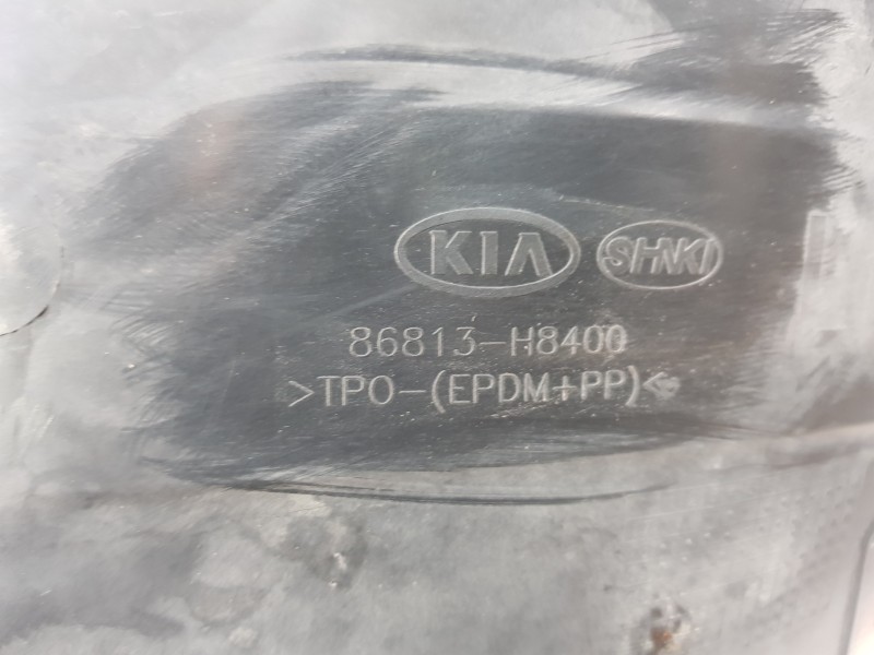 Recambio de paso rueda para kia stonic (ybcuv) concept referencia OEM IAM 86813H8400  
