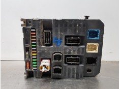 Recambio de caja reles / fusibles para peugeot 308 premium referencia OEM IAM 9663798180  