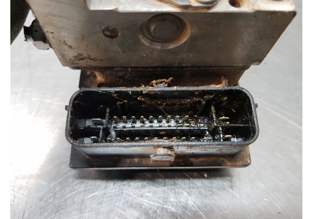 Recambio de abs para peugeot 308 premium referencia OEM IAM 9660107180   Recambio de abs para peugeot 308 premium referencia OEM IAM 9660107180