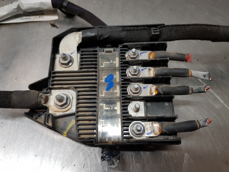 Recambio de modulo encendido para peugeot 3008 active referencia OEM IAM 9811879680  