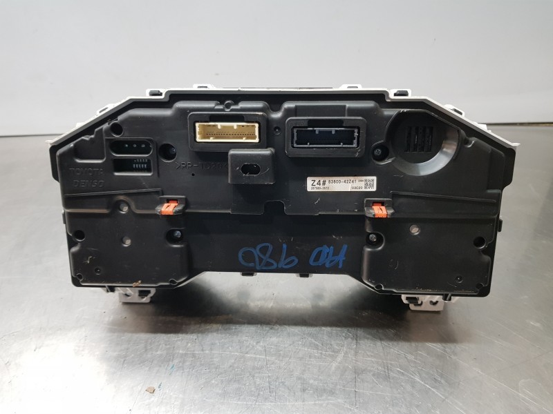 Recambio de cuadro instrumentos para toyota rav 4 hybrid referencia OEM IAM 8380042Z41  