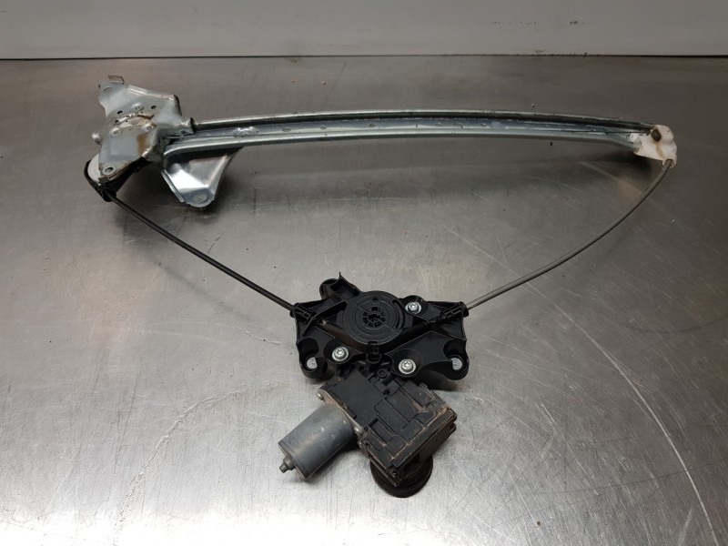 Recambio de elevalunas delantero izquierdo para toyota rav 4 hybrid referencia OEM IAM 6980242072 6980242070 