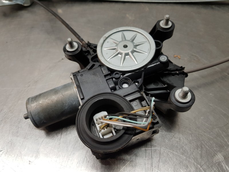 Recambio de elevalunas trasero derecho para toyota rav 4 hybrid referencia OEM IAM 6980342060 8571042150 