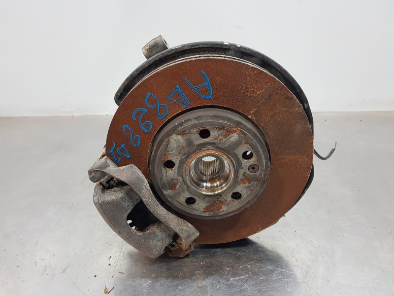 Recambio de mangueta delantera izquierda para mercedes clase b (w246) style referencia OEM IAM A2463320100  