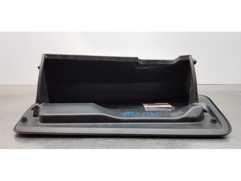 Recambio de guantera para toyota yaris hybrid active referencia OEM IAM 555500D151C1 555500D151 