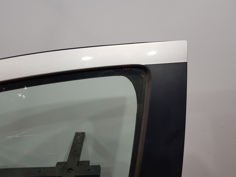 Recambio de puerta delantera izquierda para chevrolet aveo sedán emotion referencia OEM IAM 95940507  