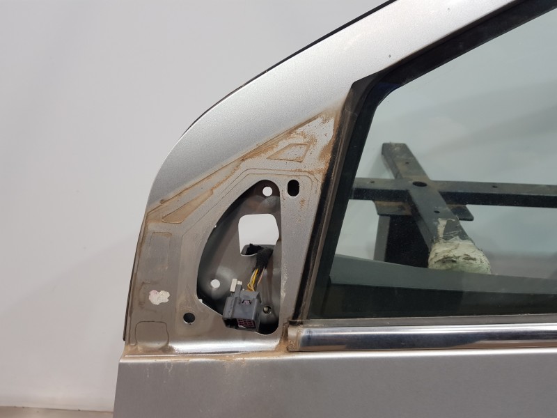 Recambio de puerta delantera izquierda para chevrolet aveo sedán emotion referencia OEM IAM 95940507  