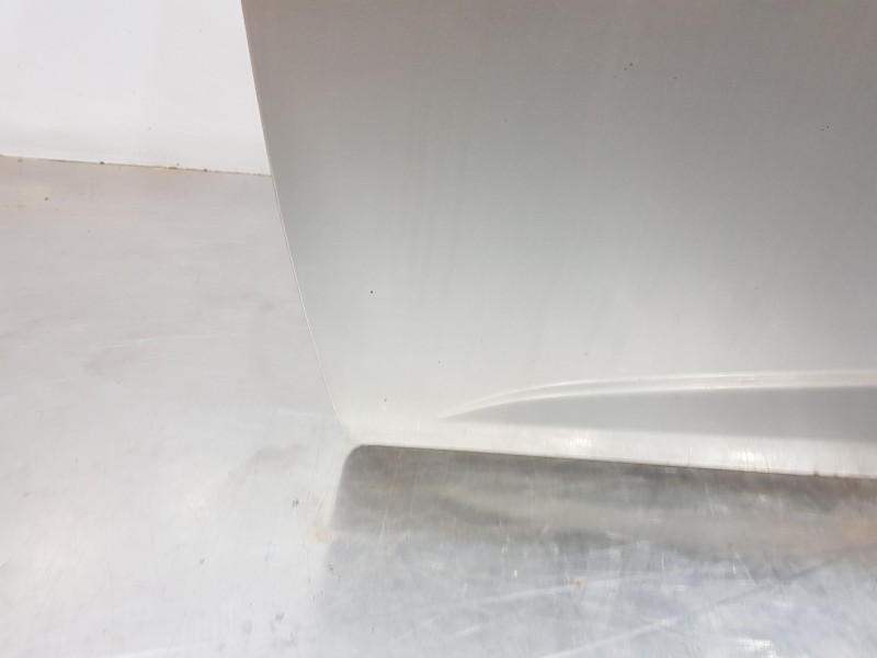 Recambio de puerta delantera izquierda para chevrolet aveo sedán emotion referencia OEM IAM 95940507  