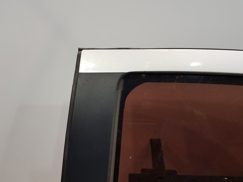 Recambio de puerta trasera izquierda para chevrolet aveo sedán emotion referencia OEM IAM 95330582   Recambio de puerta trasera izquierda para chevrolet aveo sedán emotion referencia OEM IAM 95330582