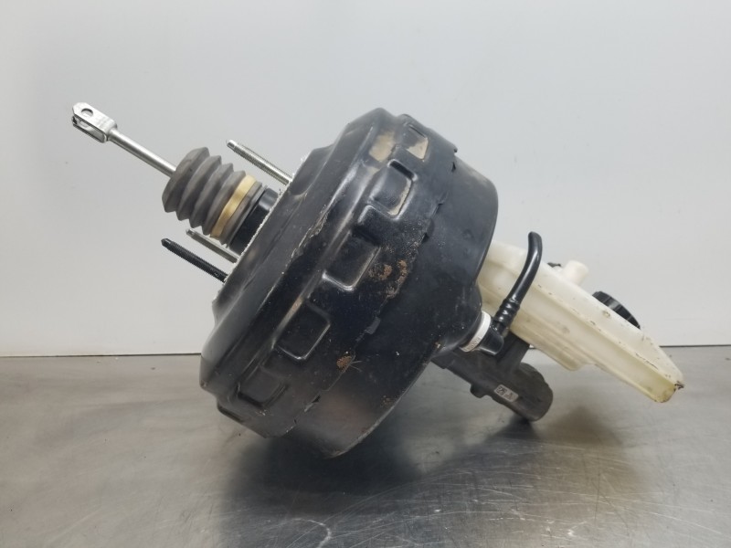 Recambio de servofreno para renault master iii furgón referencia OEM IAM 472107603R  