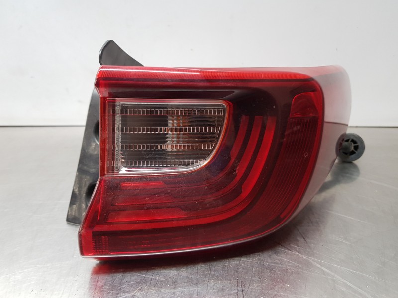 Recambio de piloto trasero derecho para kia stonic (ybcuv) concept referencia OEM IAM 92402H8500  