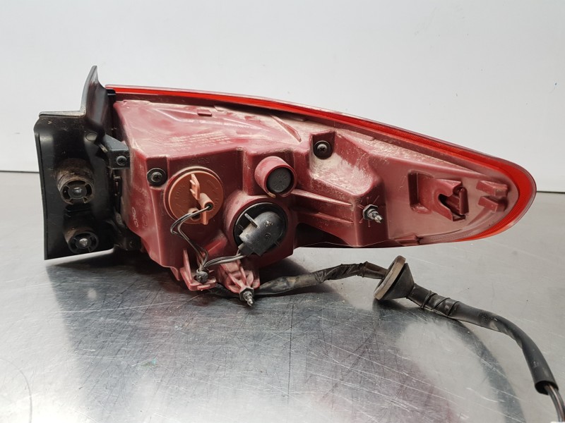 Recambio de piloto trasero izquierdo para kia stonic (ybcuv) concept referencia OEM IAM 92401H8500  