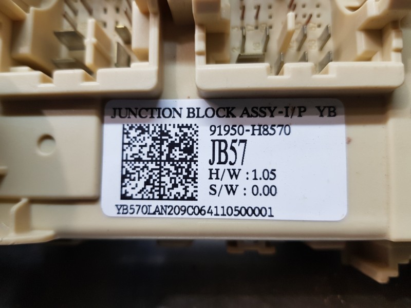 Recambio de caja reles / fusibles para kia stonic (ybcuv) concept referencia OEM IAM 91950H8570  