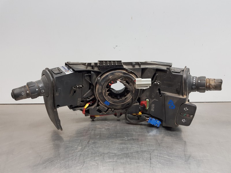 Recambio de mando multifuncion para renault kangoo express referencia OEM IAM 255677116R 8201590627 255405605R Recambio de mando multifuncion para renault kangoo express referencia OEM IAM 255677116R 8201590627 255405605R