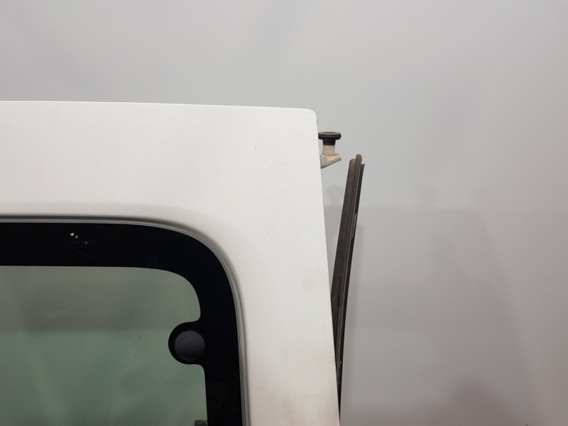 Recambio de puerta lateral corredera derecha para renault kangoo express referencia OEM IAM 821003122R   Recambio de puerta lateral corredera derecha para renault kangoo express referencia OEM IAM 821003122R