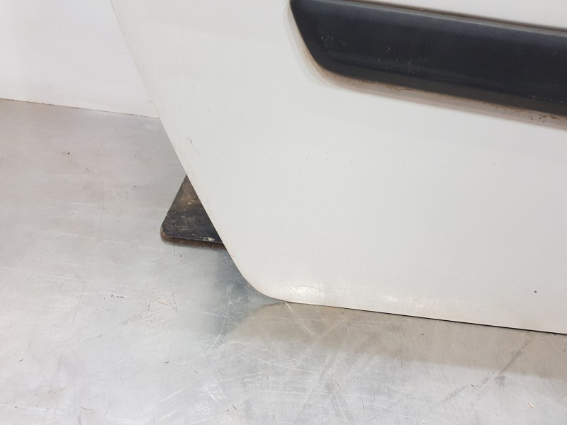 Recambio de puerta lateral corredera derecha para renault kangoo express referencia OEM IAM 821003122R   Recambio de puerta lateral corredera derecha para renault kangoo express referencia OEM IAM 821003122R