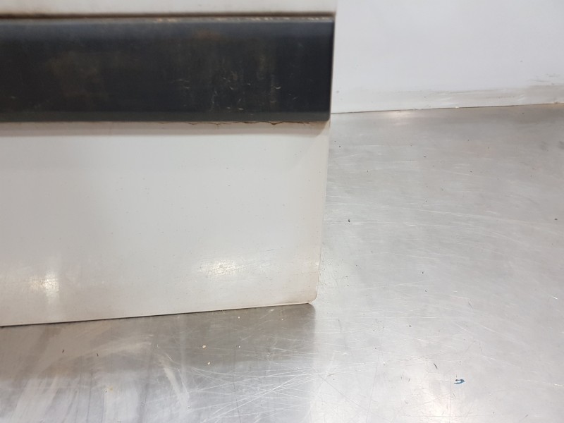 Recambio de puerta lateral corredera derecha para renault kangoo express referencia OEM IAM 821003122R   Recambio de puerta lateral corredera derecha para renault kangoo express referencia OEM IAM 821003122R