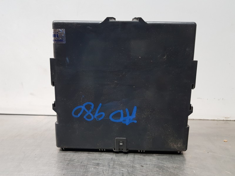 Recambio de modulo electronico para toyota rav 4 hybrid referencia OEM IAM 8998142160  