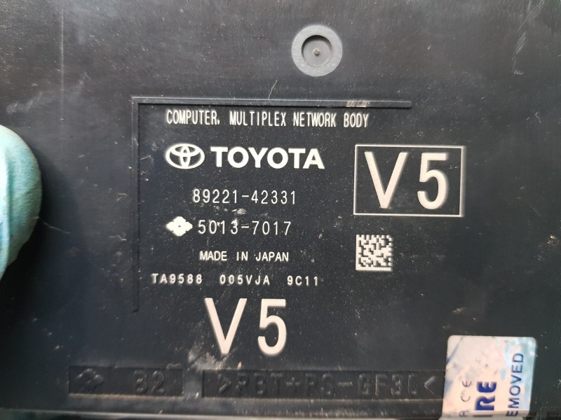 Recambio de modulo electronico para toyota rav 4 hybrid referencia OEM IAM 8922142331  