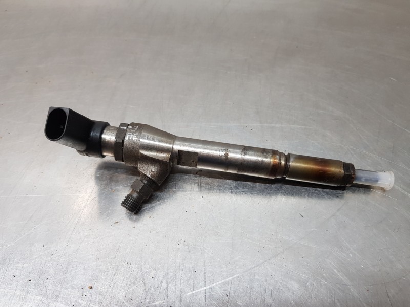 Recambio de inyector para renault megane iii berlina 5 p authentique referencia OEM IAM 166009445R  