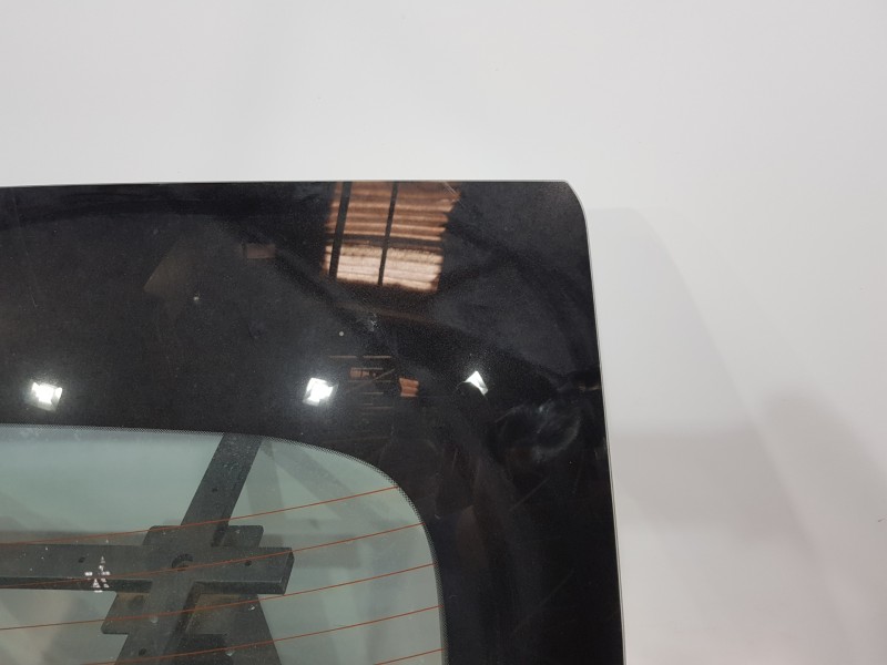 Recambio de porton trasero para hyundai ioniq klass referencia OEM IAM 73700G2000  