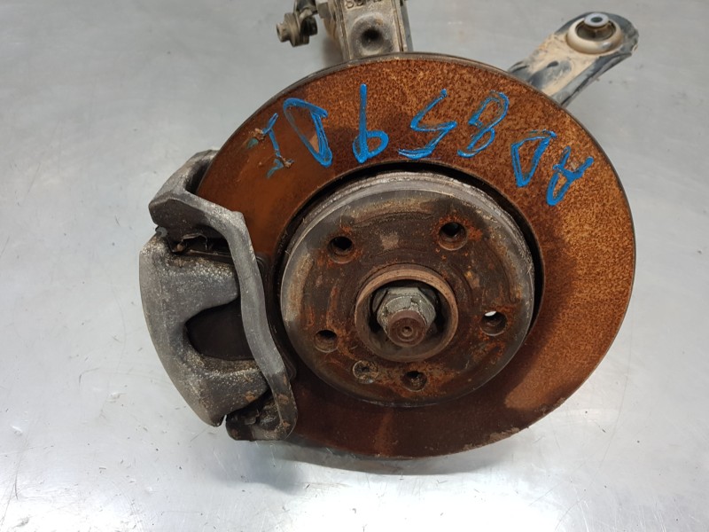 Recambio de mangueta delantera izquierda para renault kangoo express referencia OEM IAM 8200755585  