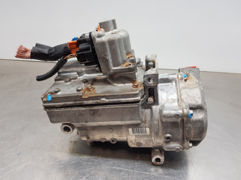 Recambio de compresor aire acondicionado para renault kangoo express referencia OEM IAM 926008999R  