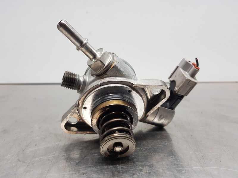 Recambio de bomba inyeccion para nissan juke (f15) visia referencia OEM IAM 166307214R  