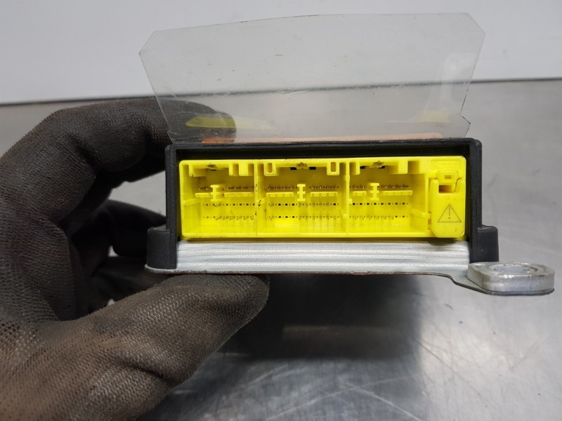 Recambio de centralita airbag para nissan juke (f15) visia referencia OEM IAM 98820BF10A  
