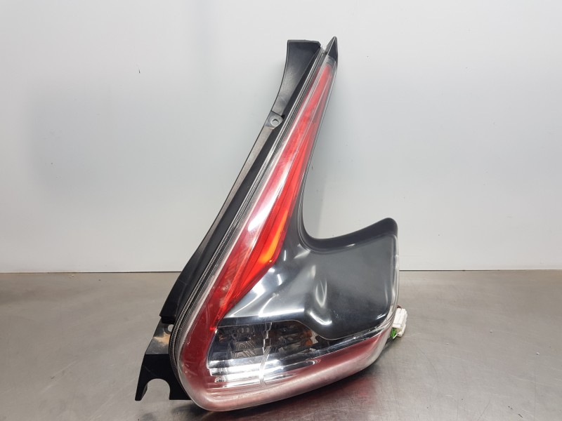 Recambio de piloto trasero derecho para nissan juke (f15) visia referencia OEM IAM 26550BV80A  