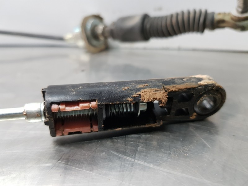 Recambio de varillaje cambio para toyota rav 4 hybrid referencia OEM IAM 382042490  