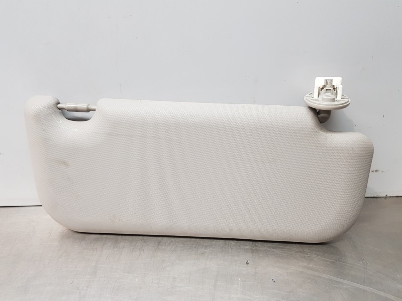 Recambio de parasol izquierdo para toyota rav 4 hybrid referencia OEM IAM 7432042661C0  