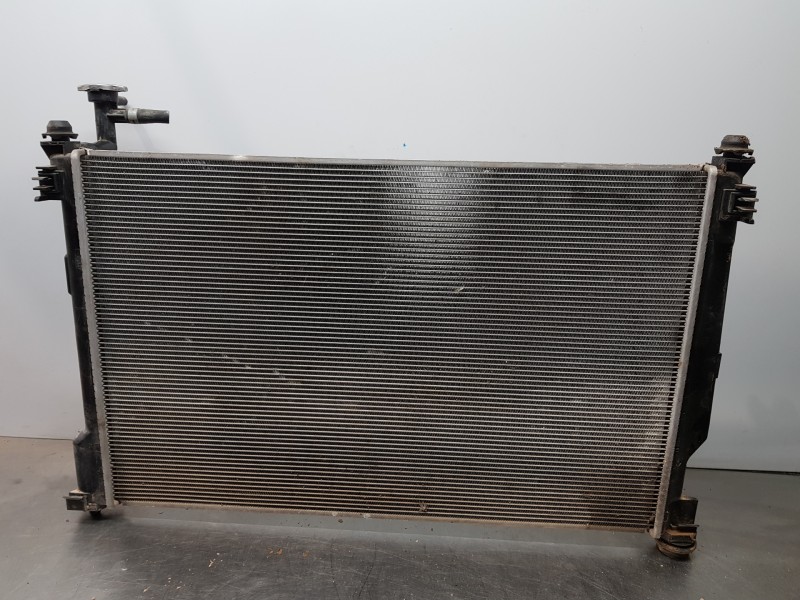 Recambio de radiador agua para toyota rav 4 hybrid referencia OEM IAM 1640025130 1220500050 