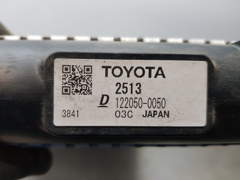 Recambio de radiador agua para toyota rav 4 hybrid referencia OEM IAM 1640025130 1220500050 