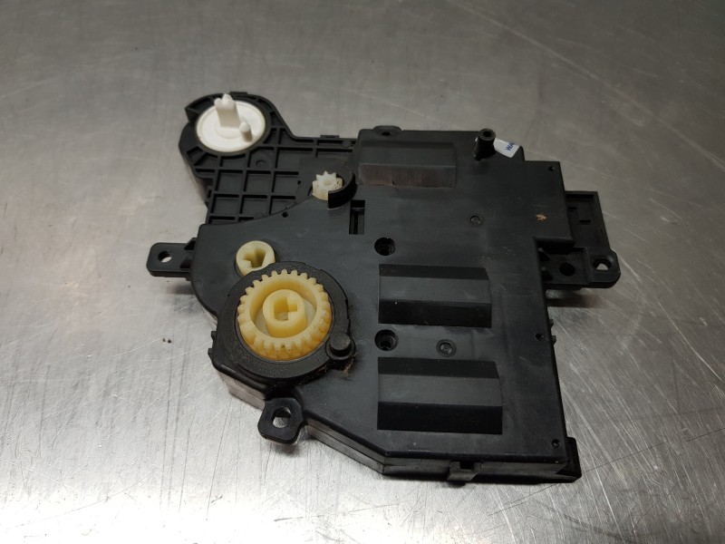 Recambio de modulo electronico para toyota rav 4 hybrid referencia OEM IAM 638009004  