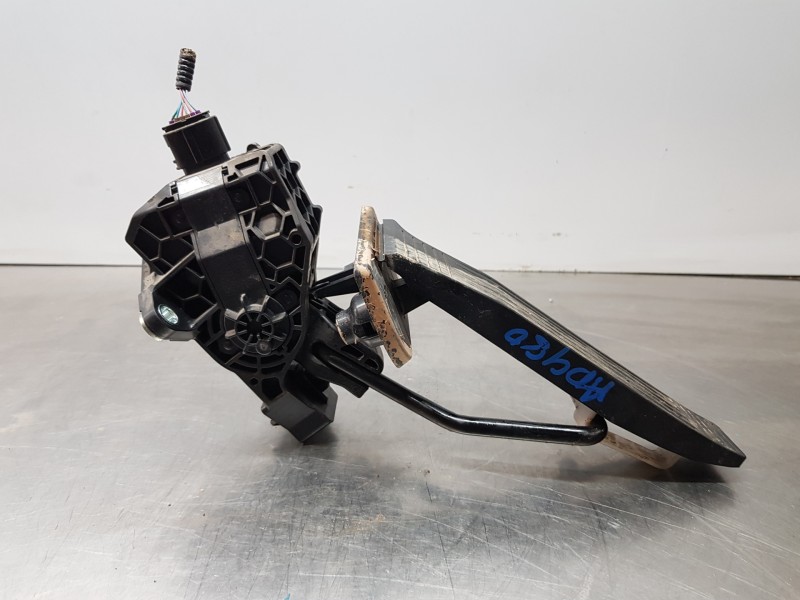 Recambio de pedal acelerador para toyota rav 4 hybrid referencia OEM IAM 7811033140 2701000040 